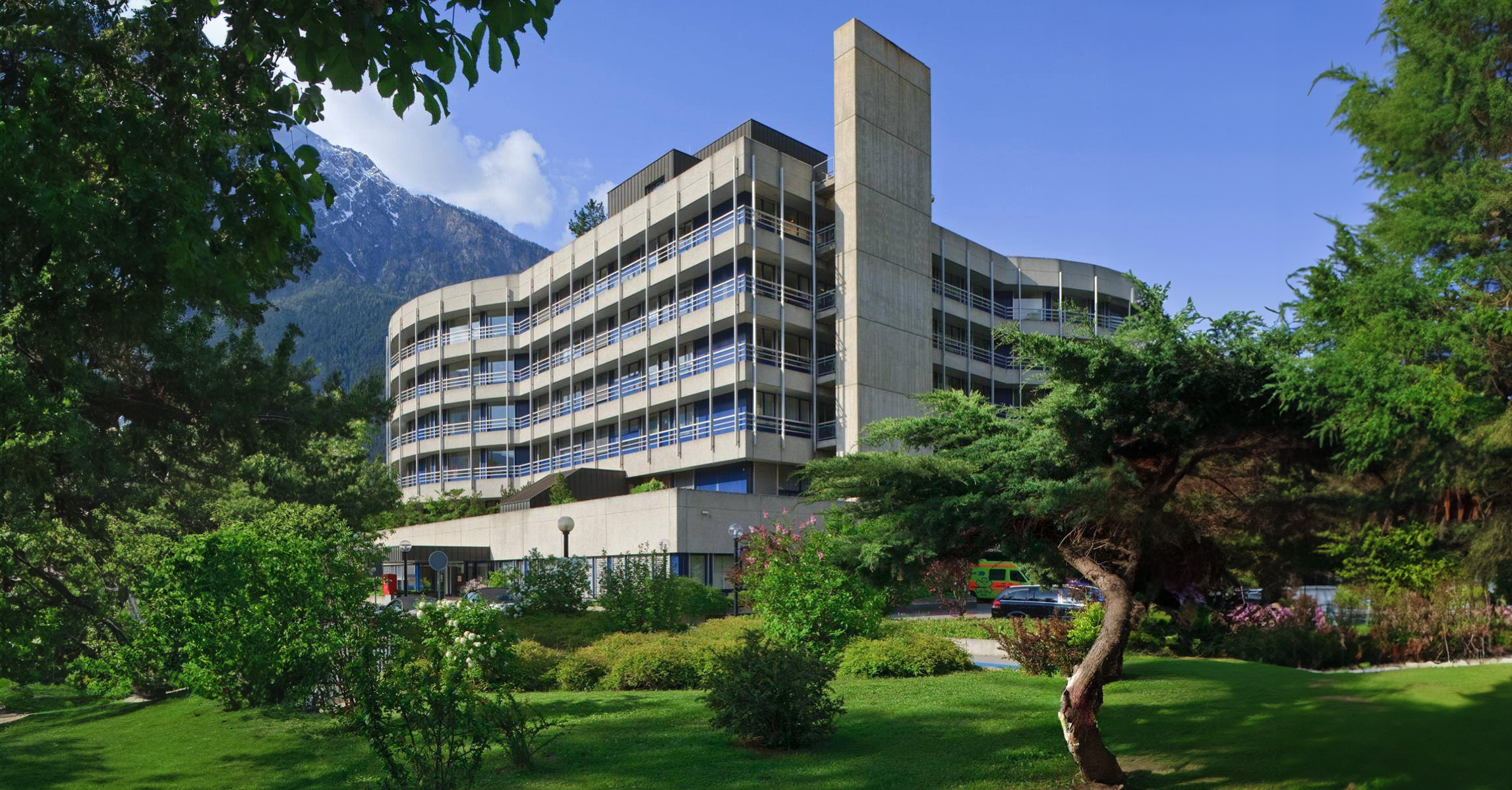 Illustracja do wpisu: Spitalzentrum Oberwallis. Wizyta w sercu szwajcarskich Alp.